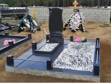 Полный мемориальный комплекс